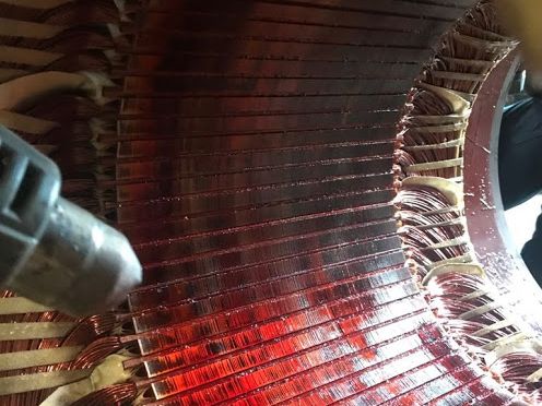 Bobinado impregnado en barniz dieléctrico rojo
